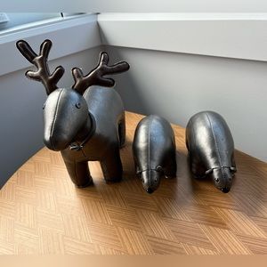 Zuny Reindeer paperweight and baby polar bear bookends